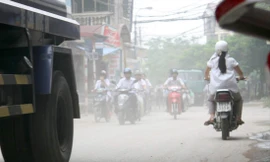 Ô nhiễm khói bụi gây ảnh hưởng xấu tới sức khỏe Ảnh: Như Ý