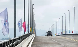 Cận cảnh cầu vượt biển ở Hải Phòng Ảnh: Mạnh Thắng