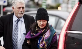 Bà Mạnh Vãn Châu được bảo lãnh tại ngoại tại Canada . Ảnh:Getty Images