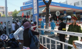 Thêm nhiều khu vực xung quanh 3 bệnh viện ở Ðà Nẵng bị phong tỏa Ảnh: Nguyễn Thành