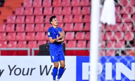 Adisak Kraisorn- sát thủ ghi bàn của Thái Lan