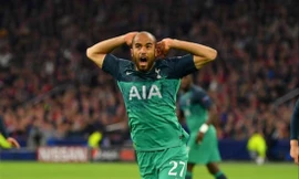 Người hùng Lucas Moura viết lên trang sử mới cho Tottenham