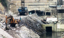  Chủ đầu tư lần lữa đền bù cho dân, nợ nần hàng chục tỷ đồng, nhưng thủy điện Thượng Nhật vẫn nhăm nhe tích nước phát điện