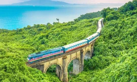 Đường sắt phải thay mới hàng nghìn toa tàu, đầu máy trong 5 năm tới do hết niên hạn sử dụng Ảnh: Phạm Thanh