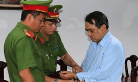 Vì sao chánh văn phòng Sở Y tế Tiền Giang bị bắt?