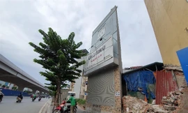 Căn nhà sắc lẹm, kỳ dị trên đường Phạm Văn Ðồng