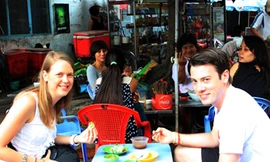 Quán vỉa hè được Tây balô săn lùng ở Sài Gòn