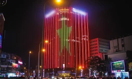 Việc U23 Việt Nam lọt vào trận Chung kết giải U23 Châu Á trở thành một kỳ tích lớn trong lịch sử, đi khắp những con phố đâu đâu cũng trang hoàng cờ đỏ sao vàng với tinh thần cổ vũ lên cao.