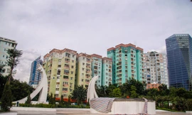 Ngổn ngang công viên hồ điều hòa 300 tỷ của quận cao ốc Thủ đô