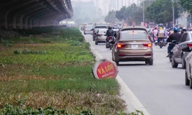 Sau khi mở rộng đường Nguyễn Chí Thanh, Sở GTVT Hà Nội tiếp tục đề xuất xén dải phân cách đường vành đai 3 đoạn đường từ Mai Dịch – Linh Đàm.