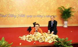 Hình ảnh MC Đại Nghĩa trong lễ mở bán dự án Khu đô thị Alibaba Long Phước của Cty Alibaba