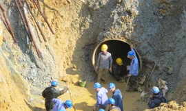 Đường ống số 1 nước Sông Đà vỡ đến lần thứ 21 trong khi đường ống số 2 chưa biết ngày hoàn thành