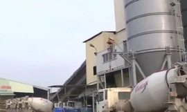 Hàng loạt trạm trộn bê tông không phép ở Hà Nội