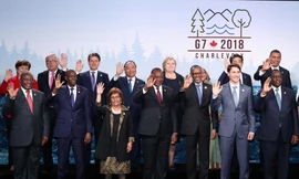 Thủ tướng Nguyễn Xuân Phúc và các trưởng đoàn G7 và G7 mở rộng Ảnh: Thống Nhất –TTXVN.