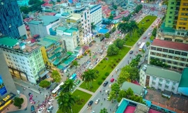 Nhìn trên cao đường đẹp nhất Hà Nội trước khi bị xén dải phân cách