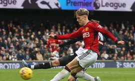 Thắng chật vật Fulham phút cuối, MU tạm dừng cơn khát điểm