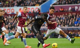 Arsenal ngược dòng đầy cảm xúc trong cuộc đua bàn thắng ở Villa Park