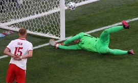 Thủ môn Szczesny lập kỷ lục buồn ở EURO, Ba Lan thua đau Slovakia