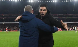 Hạ đẹp MU, Arsenal giành điểm số kỷ lục tại Ngoại hạng Anh