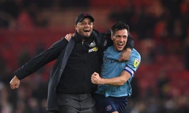 Xác định CLB đầu tiên thăng hạng Ngoại hạng Anh 2023/2024