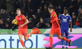 Ferguson đóng vai siêu dự bị, Brighton lấy lại 1 điểm từ Leicester