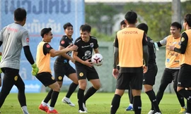 Tuyển Thái Lan hoãn tập luyện vô thời hạn vì COVID-19.