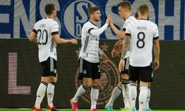 Manuel Neuer đi vào lịch sử trong ngày đội tuyển Đức phô diễn sức mạnh