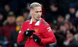 ‘Bom tấn’ lập siêu phẩm, MU trút giận vào Betis