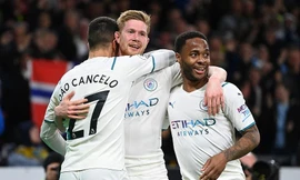 De Bruyne lập poker siêu hạng, Man City đến gần chức vô địch Ngoại hạng Anh