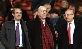 Nhà Glazers rao bán MU, hét giá trên trời