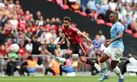 Đánh bại MU trên chấm 11m, Man City đoạt Siêu cúp Anh