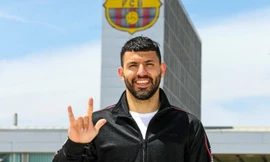 Sergio Aguero rạng rỡ ra mắt Barcelona.