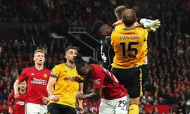 MU thắng tranh cãi Wolves, thoát phạt đền ‘rõ ràng’ ở phút 90+6