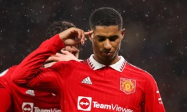 Tiếp đà thăng hoa, MU áp sát Top 2 Premier League