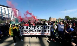 Các fan M.U biểu tình phản đối nhà Glazers