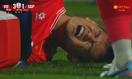 Đội tuyển Việt Nam ‘trả giá đắt’ sau trận thắng Singapore