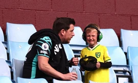 CLB đầu tiên tại Ngoại hạng Anh 2022 chính thức xuống hạng