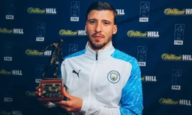 Ruben Dias giúp Man City lột xác sau cuộc khủng hoảng đầu mùa.