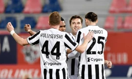 Vì sao HLV Pirlo loại Ronaldo trong trận Juventus giành vé dự Champions League?