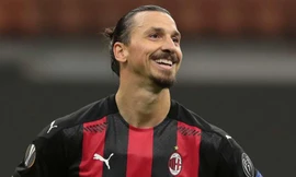 Zlatan Ibrahimovic ở lại Milan thêm 1 năm.