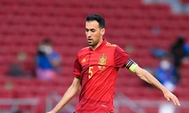 Busquets mắc COVID-19, toàn đội Tây Ban Nha phải cách ly trước thềm EURO 2020 