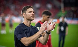 Bayer Leverkusen thua ngược khó tin, đứt chuỗi 35 trận bất bại
