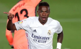 Đạt thỏa thuận mua Varane, M.U còn được Real mời lấy thêm ngôi sao Brazil