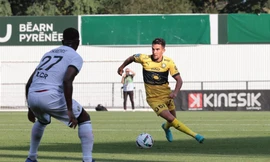 Người hâm mộ Việt Nam chỉ trích Pau FC: Đá còn thua các đội V.League!