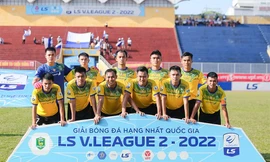 CLB Cần Thơ nợ lương: HLV từ chức, cầu thủ đình công