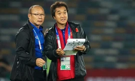 Loạn tin HLV Park Hang-seo về CLB TP.HCM