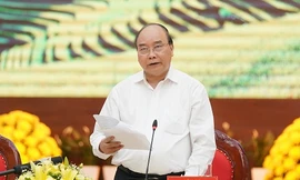 Thủ tướng Nguyễn Xuân Phúc phát biểu tại cuộc làm việc của Tiểu ban Kinh tế, xã hội. Ảnh Q.H