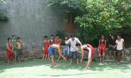 Những 'ông bầu' trẻ không lương