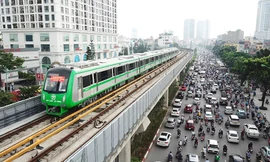 Ngắm tàu đường sắt Cát Linh - Hà Đông từ trên cao