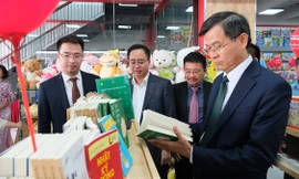 Khai trương Nhà sách Tiền Phong thứ 11 tại thành phố Ninh Bình